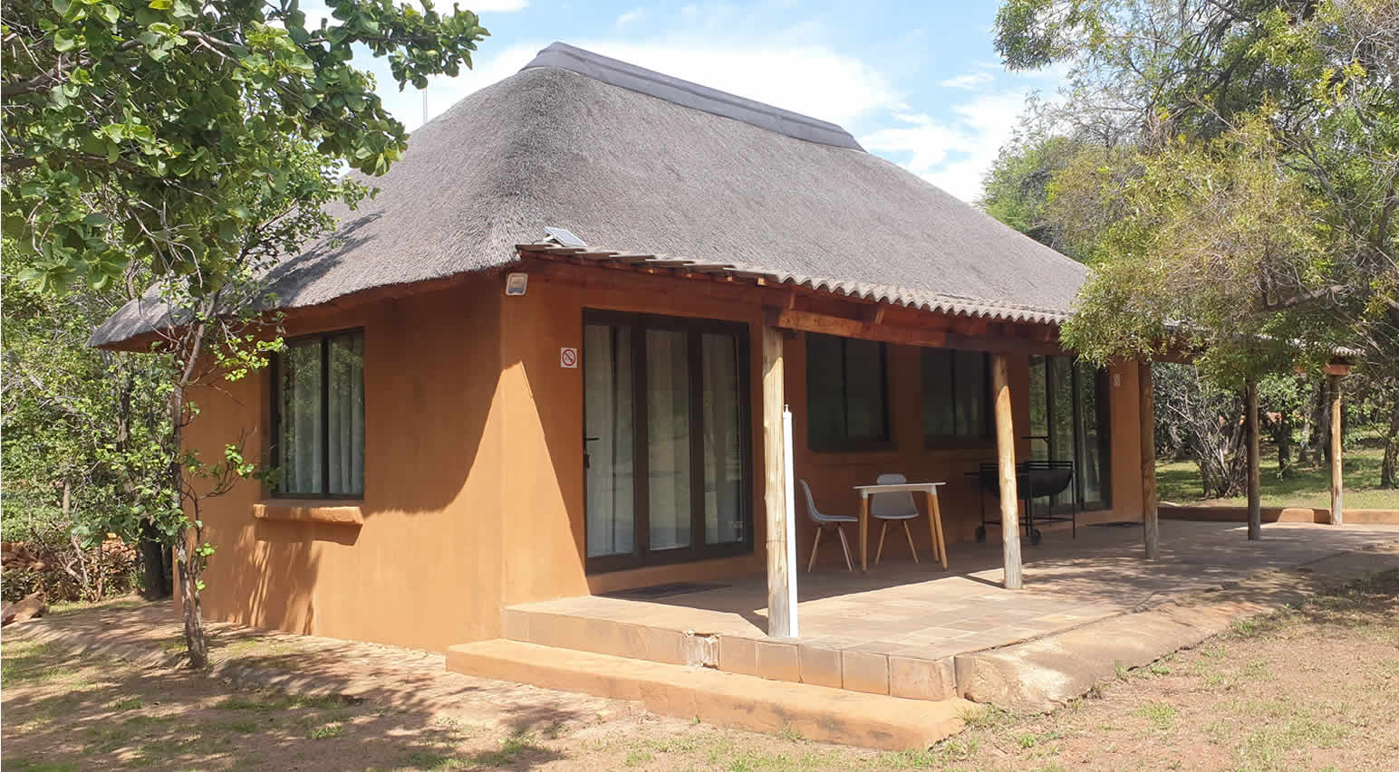 ArianogloSafariLodge_Home6_2